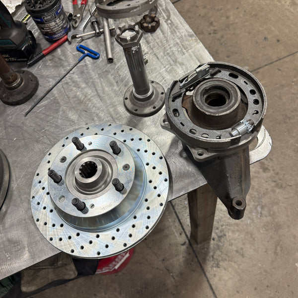 Bay Window 5x130 PCD Short Spline Rear Hub/Stub Axle Service