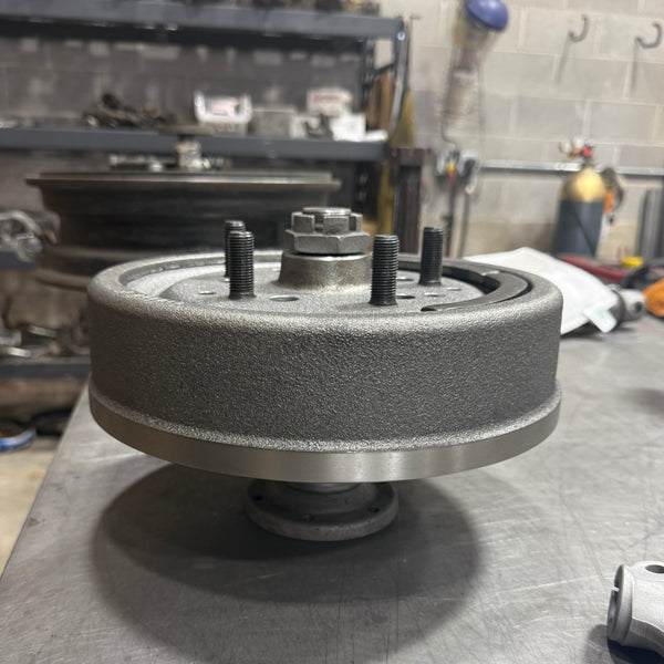 Bay Window 5x130 PCD Short Spline Rear Hub/Stub Axle Service