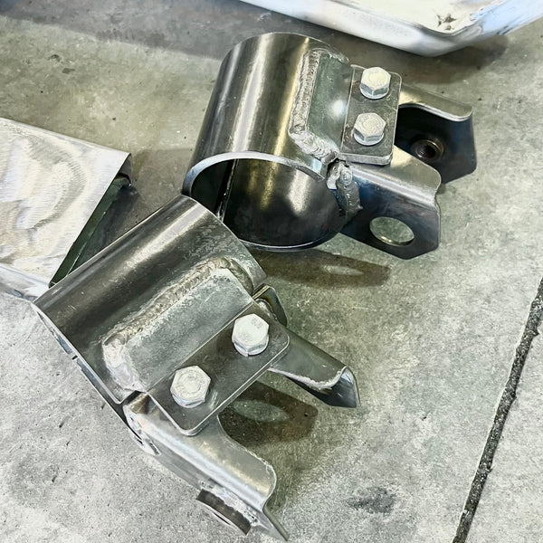 Split Bus IRS Conversion Shackle Set